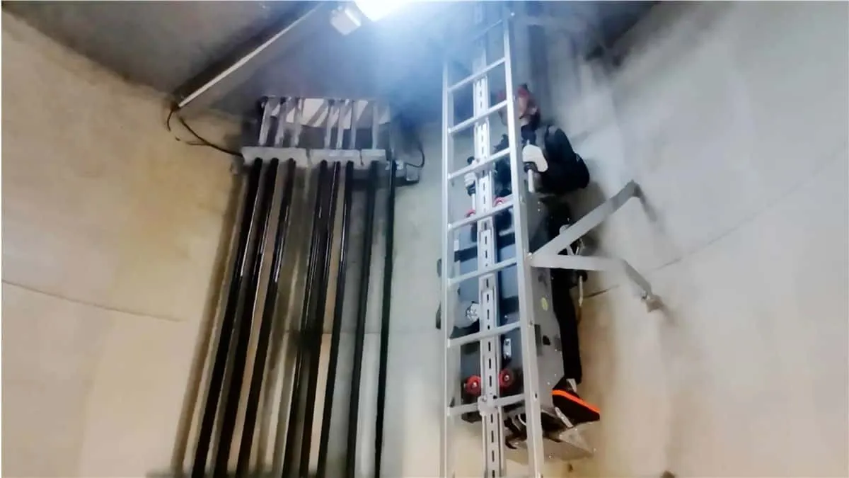 3s-construction-hoists-at-the-construction-sites